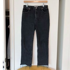 Abercrombie ankle straight ultra high rise distressed black